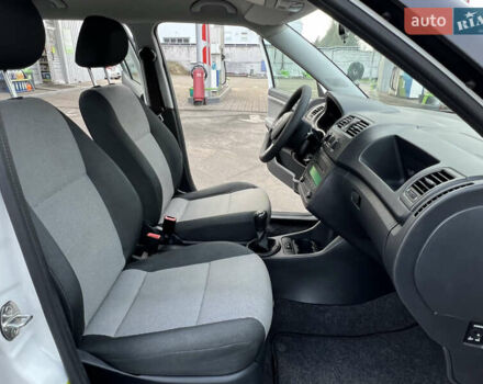 Белый Шкода Фабия, объемом двигателя 0 л и пробегом 130 тыс. км за 5300 $, фото 46 на Automoto.ua