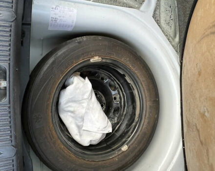 Белый Шкода Фабия, объемом двигателя 0 л и пробегом 130 тыс. км за 5300 $, фото 52 на Automoto.ua