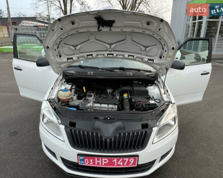 Белый Шкода Фабия, объемом двигателя 0 л и пробегом 130 тыс. км за 5300 $, фото 53 на Automoto.ua