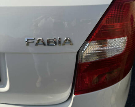 Белый Шкода Фабия, объемом двигателя 1.4 л и пробегом 251 тыс. км за 6500 $, фото 15 на Automoto.ua
