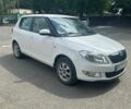 Белый Шкода Фабия, объемом двигателя 1.6 л и пробегом 191 тыс. км за 7300 $, фото 1 на Automoto.ua