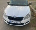 Белый Шкода Фабия, объемом двигателя 1.6 л и пробегом 243 тыс. км за 6100 $, фото 1 на Automoto.ua