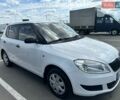 Белый Шкода Фабия, объемом двигателя 1.2 л и пробегом 171 тыс. км за 5500 $, фото 1 на Automoto.ua