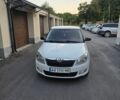 Белый Шкода Фабия, объемом двигателя 1.2 л и пробегом 215 тыс. км за 4300 $, фото 1 на Automoto.ua