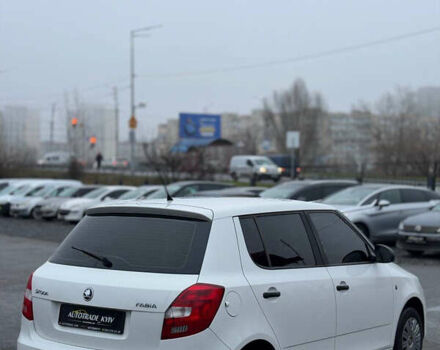 Білий Шкода Фабія, об'ємом двигуна 1.6 л та пробігом 226 тис. км за 5250 $, фото 5 на Automoto.ua