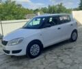 Белый Шкода Фабия, объемом двигателя 1.2 л и пробегом 307 тыс. км за 3800 $, фото 1 на Automoto.ua
