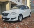 Белый Шкода Фабия, объемом двигателя 1.6 л и пробегом 132 тыс. км за 6700 $, фото 1 на Automoto.ua