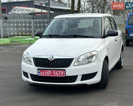 Белый Шкода Фабия, объемом двигателя 0 л и пробегом 130 тыс. км за 5300 $, фото 3 на Automoto.ua