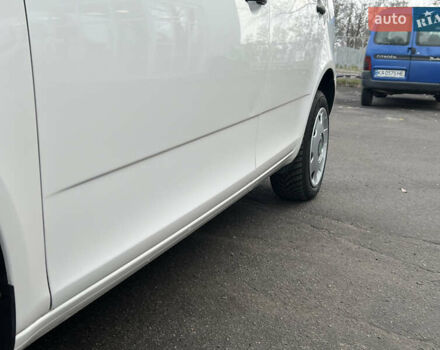Белый Шкода Фабия, объемом двигателя 0 л и пробегом 130 тыс. км за 5300 $, фото 16 на Automoto.ua
