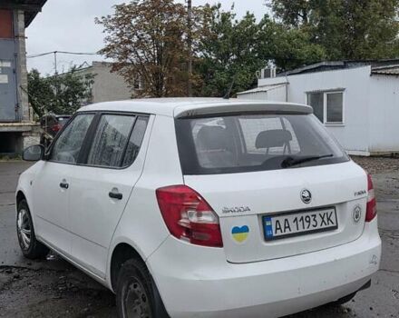 Білий Шкода Фабія, об'ємом двигуна 1.2 л та пробігом 213 тис. км за 3400 $, фото 5 на Automoto.ua
