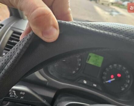 Белый Шкода Фабия, объемом двигателя 1.6 л и пробегом 132 тыс. км за 6700 $, фото 18 на Automoto.ua