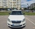 Белый Шкода Фабия, объемом двигателя 1.6 л и пробегом 334 тыс. км за 5899 $, фото 1 на Automoto.ua