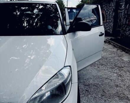 Белый Шкода Фабия, объемом двигателя 1.2 л и пробегом 180 тыс. км за 7400 $, фото 3 на Automoto.ua