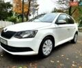 Шкода Фабия 2015 в Киеве на Automoto.ua Белый Шкода Фабия, объемом двигателя 1 л и пробегом 230 тыс. км за 5299 $, фото 6 на Automoto.ua