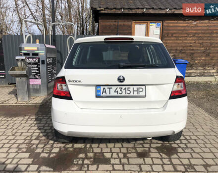 Белый Шкода Фабия, объемом двигателя 1.2 л и пробегом 200 тыс. км за 7500 $, фото 19 на Automoto.ua
