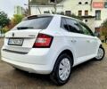 Шкода Фабия 2015 в Киеве на Automoto.ua Белый Шкода Фабия, объемом двигателя 1 л и пробегом 230 тыс. км за 5299 $, фото 1 на Automoto.ua