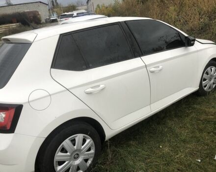 Белый Шкода Фабия, объемом двигателя 1 л и пробегом 236 тыс. км за 2800 $, фото 2 на Automoto.ua