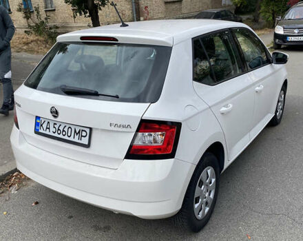 Белый Шкода Фабия, объемом двигателя 1.2 л и пробегом 220 тыс. км за 7000 $, фото 5 на Automoto.ua