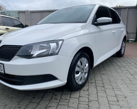 Белый Шкода Фабия, объемом двигателя 1 л и пробегом 176 тыс. км за 6900 $, фото 1 на Automoto.ua