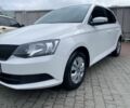 Белый Шкода Фабия, объемом двигателя 1 л и пробегом 176 тыс. км за 6900 $, фото 1 на Automoto.ua