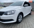 Белый Шкода Фабия, объемом двигателя 1 л и пробегом 176 тыс. км за 6900 $, фото 1 на Automoto.ua