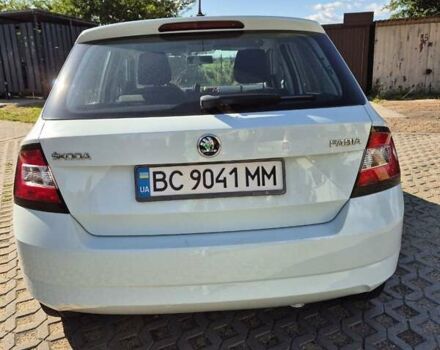 Белый Шкода Фабия, объемом двигателя 1.2 л и пробегом 131 тыс. км за 8300 $, фото 5 на Automoto.ua