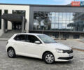 Белый Шкода Фабия, объемом двигателя 1 л и пробегом 203 тыс. км за 5900 $, фото 1 на Automoto.ua