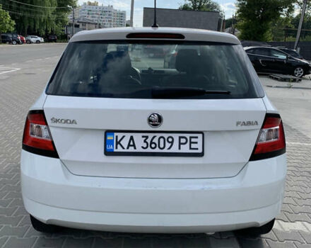 Белый Шкода Фабия, объемом двигателя 1 л и пробегом 170 тыс. км за 6900 $, фото 6 на Automoto.ua
