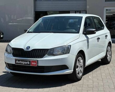 Белый Шкода Фабия, объемом двигателя 1.4 л и пробегом 230 тыс. км за 6990 $, фото 9 на Automoto.ua
