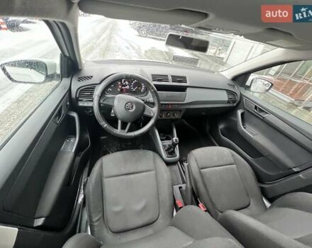 Білий Шкода Фабія, об'ємом двигуна 1 л та пробігом 174 тис. км за 6335 $, фото 13 на Automoto.ua