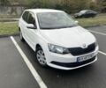 Белый Шкода Фабия, объемом двигателя 1 л и пробегом 150 тыс. км за 6000 $, фото 1 на Automoto.ua