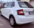Белый Шкода Фабия, объемом двигателя 1 л и пробегом 118 тыс. км за 6300 $, фото 1 на Automoto.ua