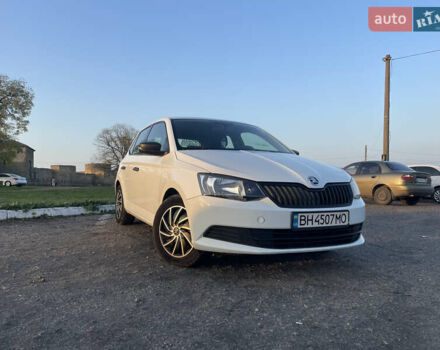 Белый Шкода Фабия, объемом двигателя 1.42 л и пробегом 233 тыс. км за 7000 $, фото 7 на Automoto.ua