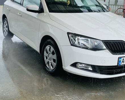 Белый Шкода Фабия, объемом двигателя 1.2 л и пробегом 160 тыс. км за 7500 $, фото 11 на Automoto.ua