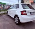 Белый Шкода Фабия, объемом двигателя 1 л и пробегом 118 тыс. км за 6300 $, фото 1 на Automoto.ua