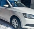 Белый Шкода Фабия, объемом двигателя 1.2 л и пробегом 182 тыс. км за 6900 $, фото 3 на Automoto.ua