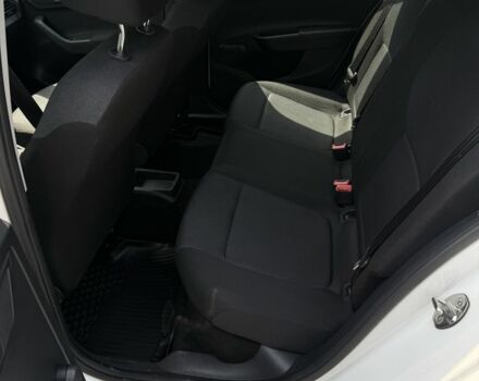 Білий Шкода Фабія, об'ємом двигуна 1 л та пробігом 132 тис. км за 7900 $, фото 7 на Automoto.ua