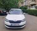 Белый Шкода Фабия, объемом двигателя 1 л и пробегом 219 тыс. км за 6400 $, фото 1 на Automoto.ua