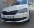 Белый Шкода Фабия, объемом двигателя 1 л и пробегом 163 тыс. км за 6700 $, фото 1 на Automoto.ua