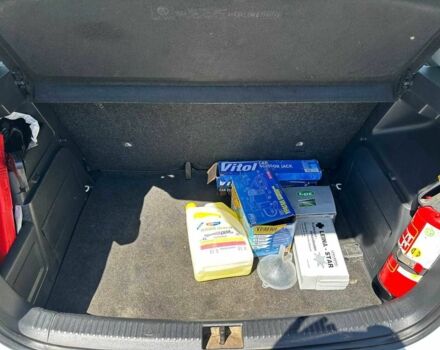 Белый Шкода Фабия, объемом двигателя 1.4 л и пробегом 230 тыс. км за 6990 $, фото 12 на Automoto.ua