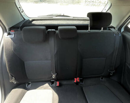 Белый Шкода Фабия, объемом двигателя 1.42 л и пробегом 233 тыс. км за 7000 $, фото 10 на Automoto.ua