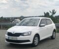 Белый Шкода Фабия, объемом двигателя 1 л и пробегом 124 тыс. км за 6800 $, фото 1 на Automoto.ua