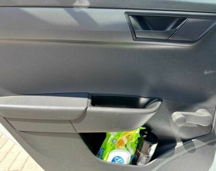 Белый Шкода Фабия, объемом двигателя 1.4 л и пробегом 230 тыс. км за 6990 $, фото 11 на Automoto.ua