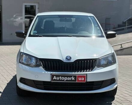 Белый Шкода Фабия, объемом двигателя 1.4 л и пробегом 230 тыс. км за 6990 $, фото 1 на Automoto.ua