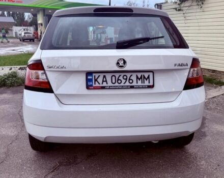 Белый Шкода Фабия, объемом двигателя 1 л и пробегом 118 тыс. км за 6300 $, фото 2 на Automoto.ua