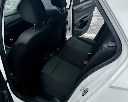 Білий Шкода Фабія, об'ємом двигуна 1 л та пробігом 137 тис. км за 7900 $, фото 14 на Automoto.ua