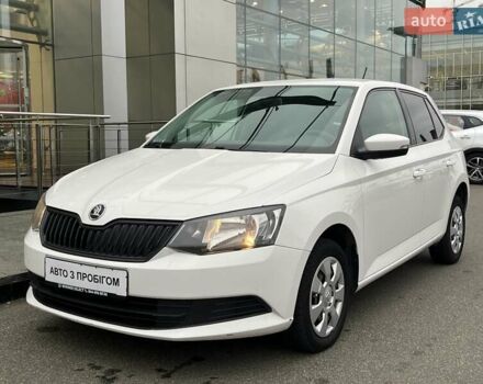 Білий Шкода Фабія, об'ємом двигуна 1 л та пробігом 206 тис. км за 6641 $, фото 1 на Automoto.ua