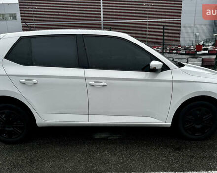 Білий Шкода Фабія, об'ємом двигуна 1 л та пробігом 137 тис. км за 7900 $, фото 7 на Automoto.ua