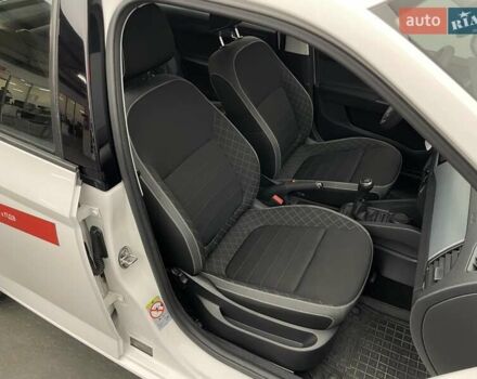 Белый Шкода Фабия, объемом двигателя 1 л и пробегом 97 тыс. км за 8131 $, фото 12 на Automoto.ua