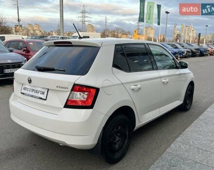 Білий Шкода Фабія, об'ємом двигуна 1 л та пробігом 170 тис. км за 6586 $, фото 5 на Automoto.ua